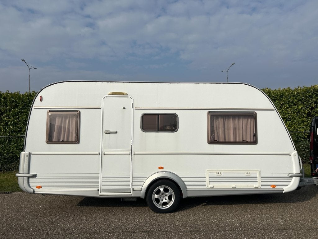 Tabbert Vivaldi 450 THD VOORTENT EN LUIFEL, Weinsberg / Knaus Tabbert AG, Rondzit, Tabbert, Bedrijf