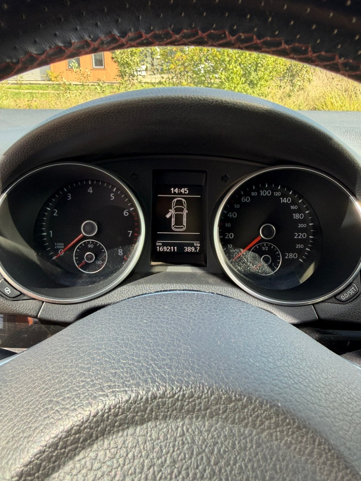 Foto 11 van Volkswagen Golf 2.0 GTI 155KW DSG 2010 Zwart PANO