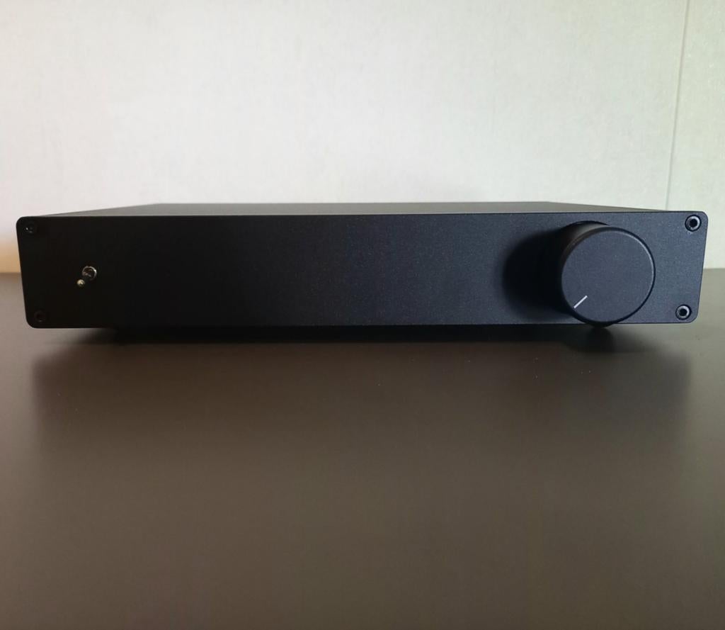 MOFI DESIGN C3850 HIGH-END PRE-AMP RINGTRAFO/NICHICON/ALPS, Ophalen of Verzenden, Zo goed als nieuw, Stereo, Overige merken