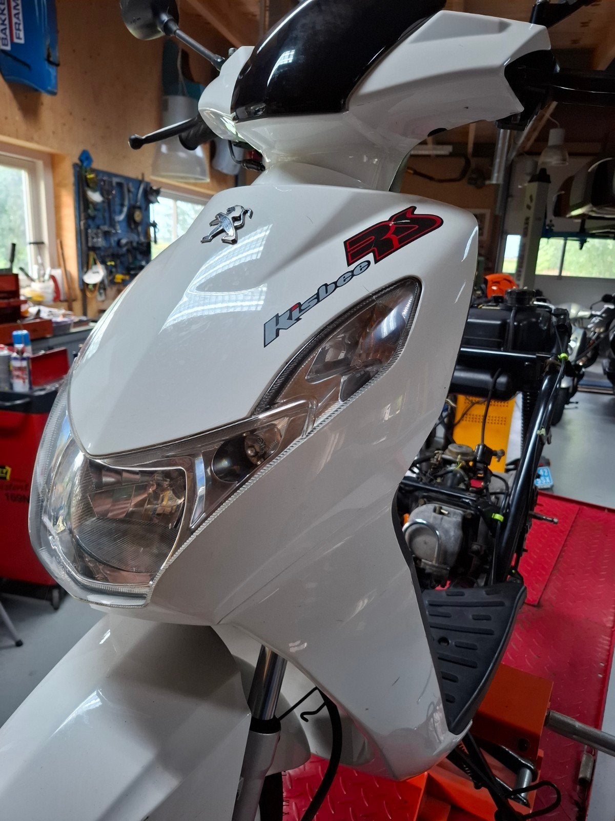 Peugeot Kisbee RS 2014., Fietsen en Brommers, Scooters | Peugeot, Ophalen, Gebruikt, Overige modellen, 49 cc