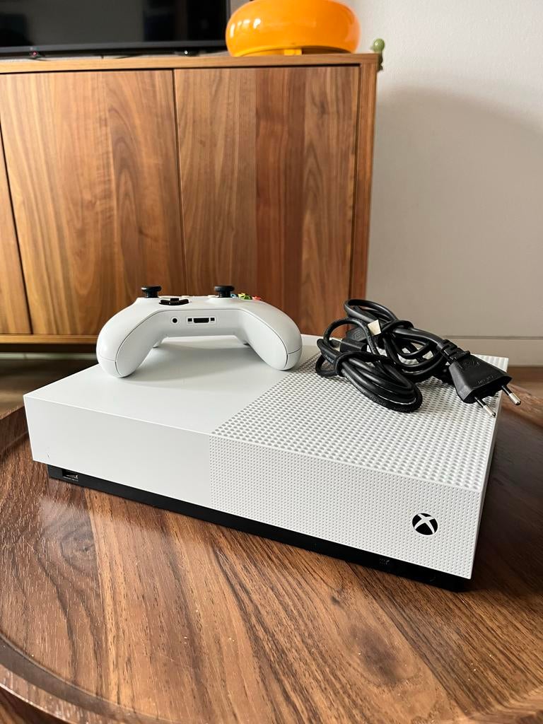 Xbox One S All Digital 1TB Wit + Controller + HDMI Kabel, Spelcomputers en Games, Spelcomputers | Xbox One, Xbox One S All-digital