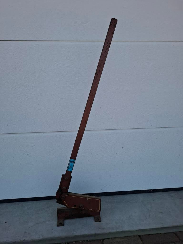 Robuuste Metaalschaar - Handbediend voor Precisiewerk, Ophalen