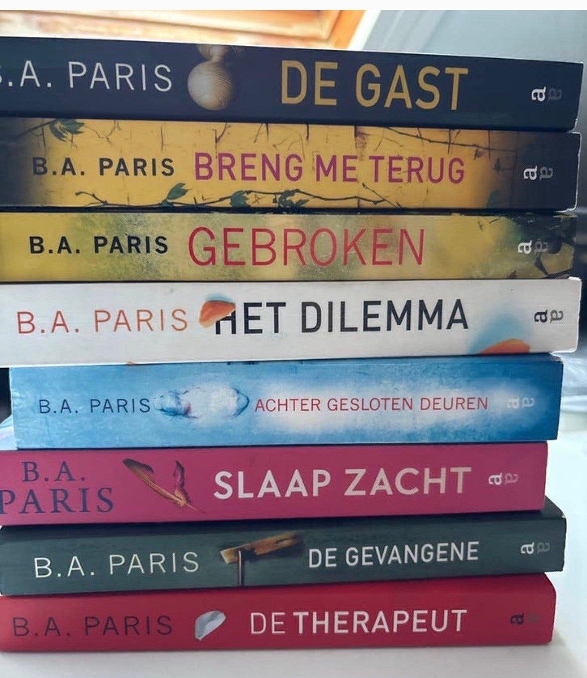 B.A. Paris Thriller Boeken Collectie - 8 Titels, Boeken, Ophalen of Verzenden, Zo goed als nieuw, Nederland