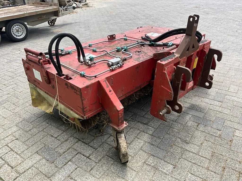 Veegmachine mie Giant / Eurotrac kniklader 3 Punt Ophanging, Ophalen, Gebruikt, Overige merken