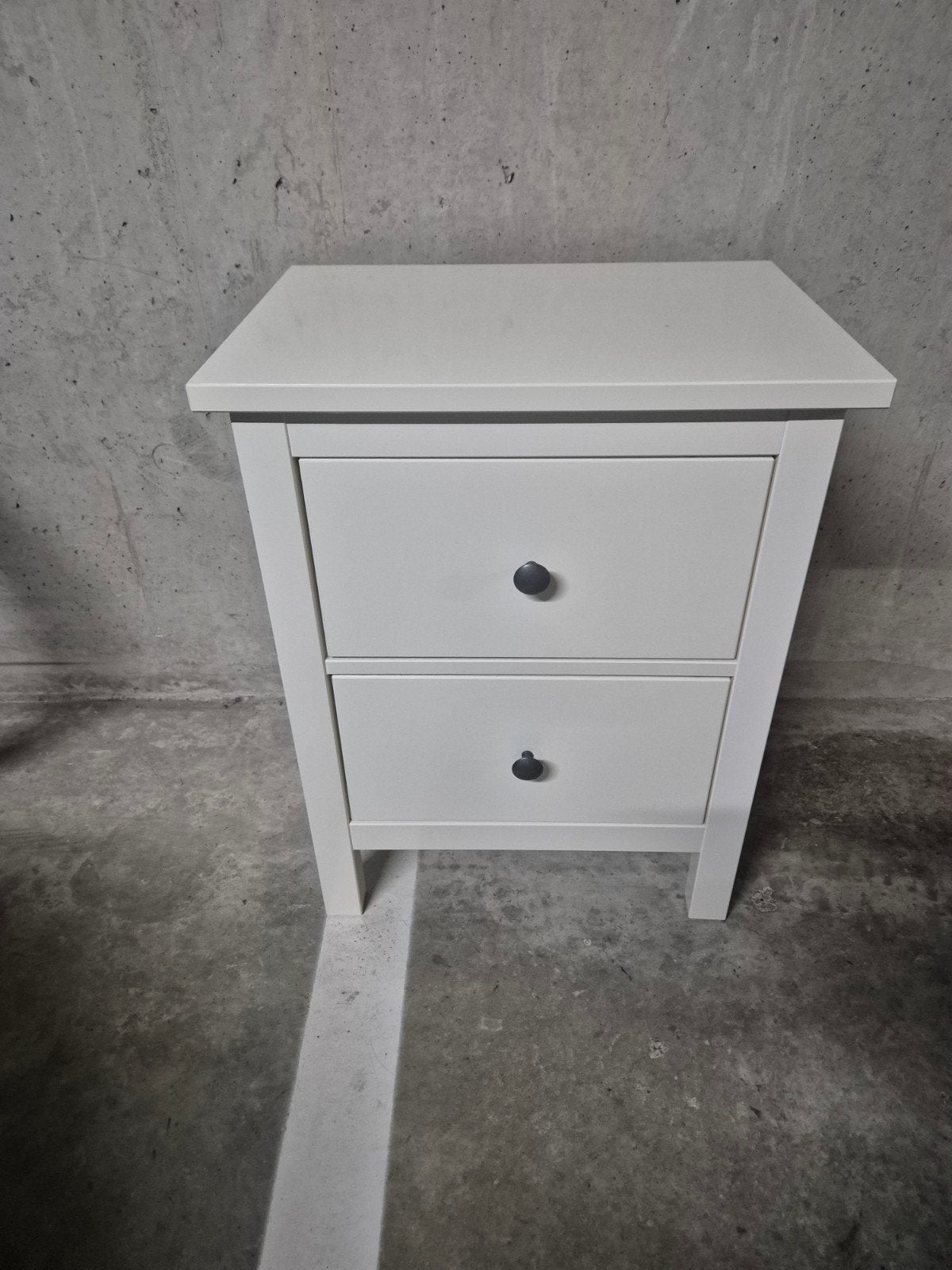 Mooi onbeschadigd Hemnes ladenkastje, Huis en Inrichting, Kasten | Ladekasten, Ophalen, Minder dan 50 cm, 1 of 2 laden, Klassiek
