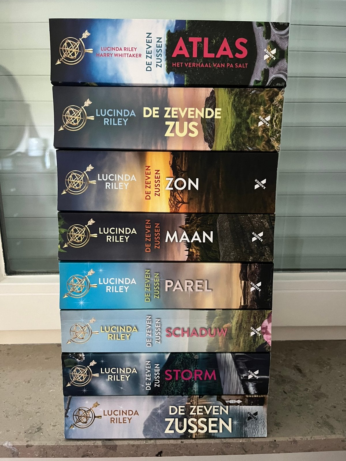 De hele serie van de Zeven Zussen, Ophalen of Verzenden, Zo goed als nieuw
