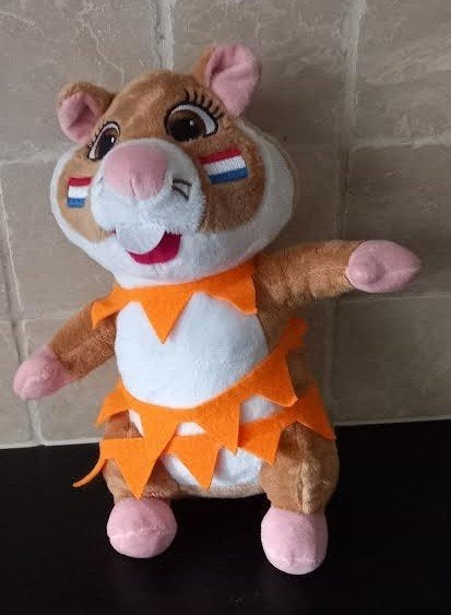 Knuffel Hamster Oranje vlaggetjes Koningsdag, Ophalen of Verzenden, Zo goed als nieuw, Overige typen