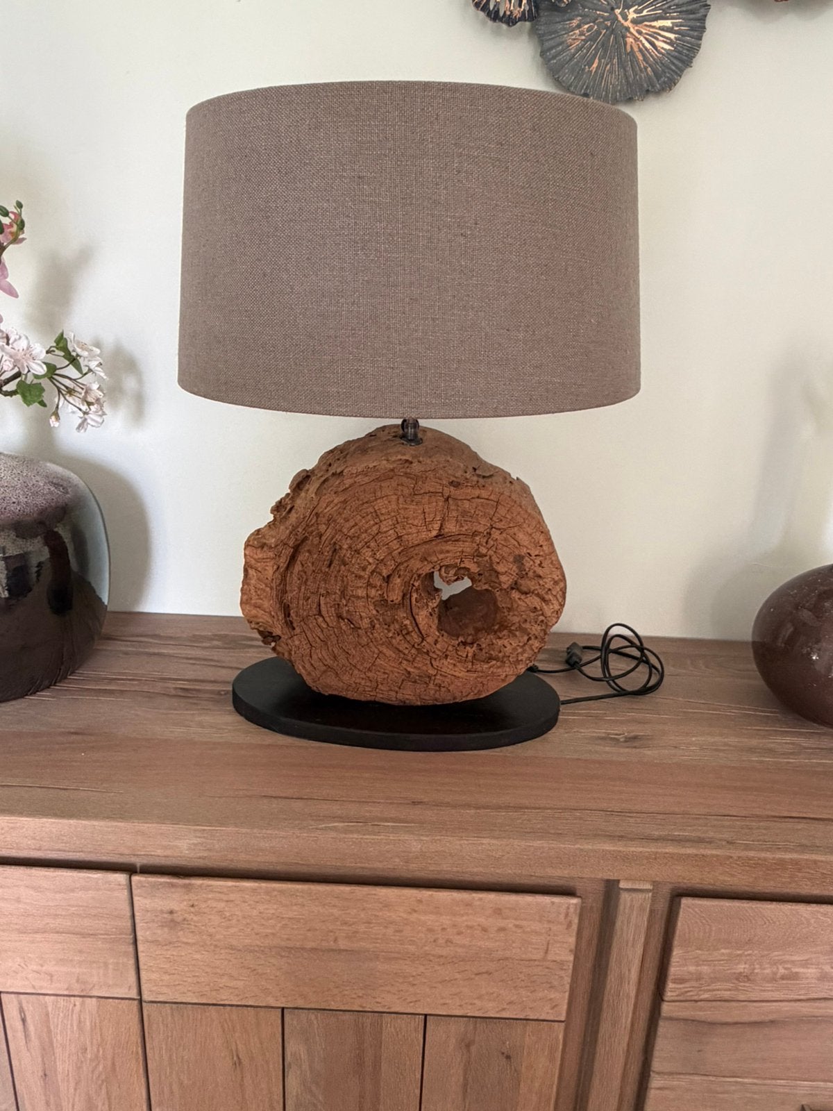 Lamp op boomstam voet., Ophalen, E27 (groot), Zo goed als nieuw, Hout