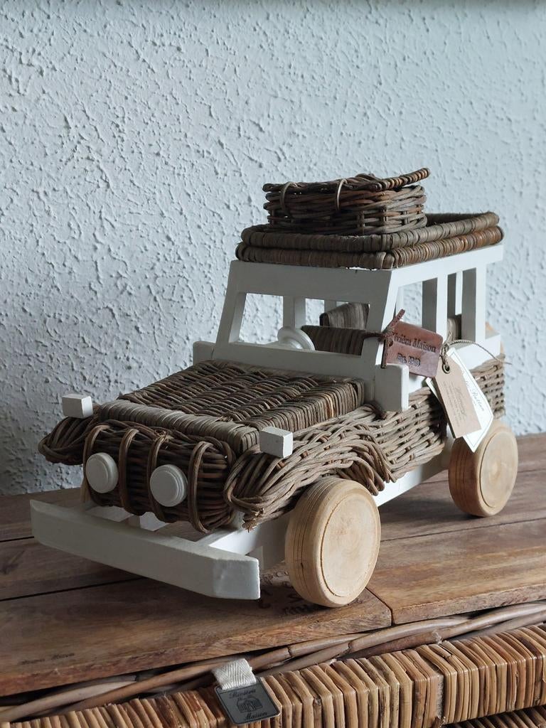 Riviera Maison Rustic Rattan Dessert Jeep 55% korting, Overige merken, Nieuw, Ophalen of Verzenden, Groter dan 1:32