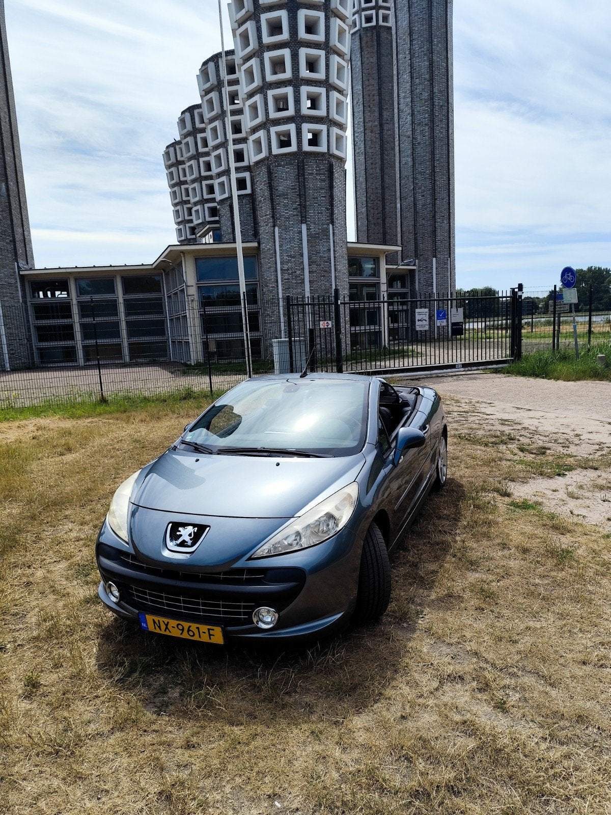 Peugeot 207 CC cabriolet 1.6 VTi CC 88KW 2008 Grijs, Auto's, Peugeot, Particulier, Achteruitrijcamera, Airbags, Airconditioning