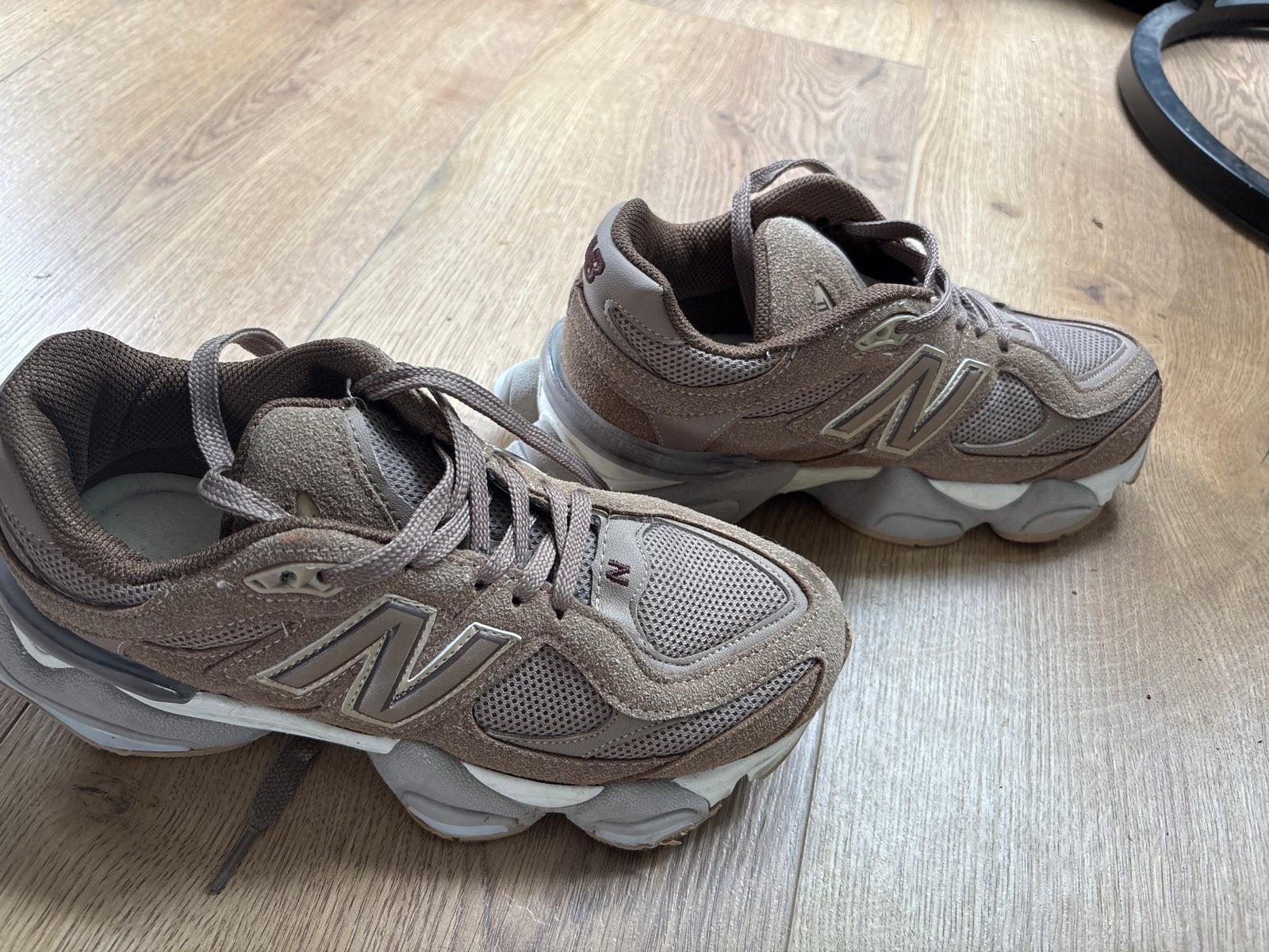 New Balance sneakers - maat 38 (valt kleiner), Kleding | Dames, Schoenen, Ophalen of Verzenden, Zo goed als nieuw, Bruin, Sneakers of Gympen