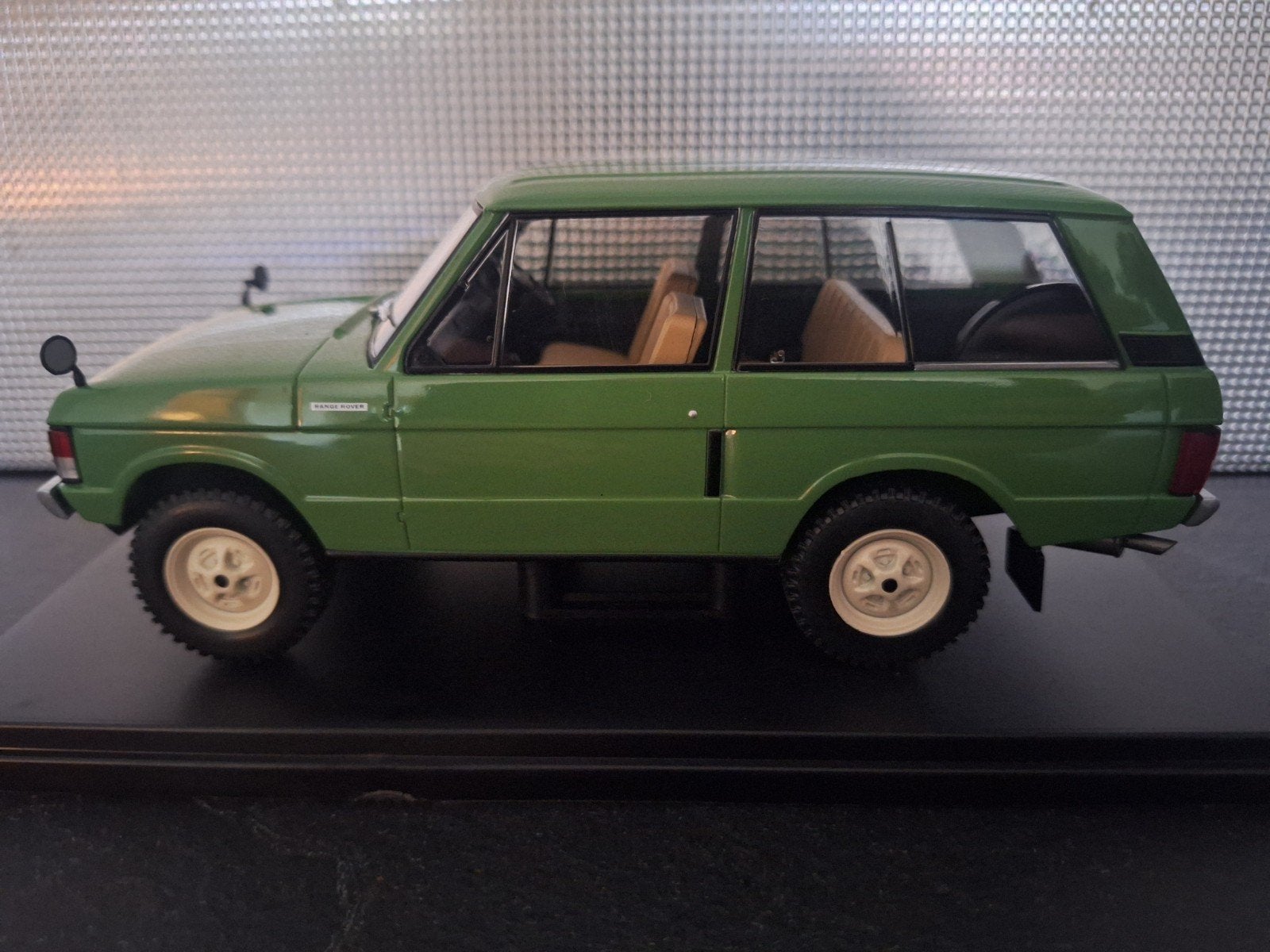 Landrover Range Rover 1970 Schaal 1:24, Hobby en Vrije tijd, Modelauto's | 1:24, Overige merken, WhiteBox, Auto, Nieuw