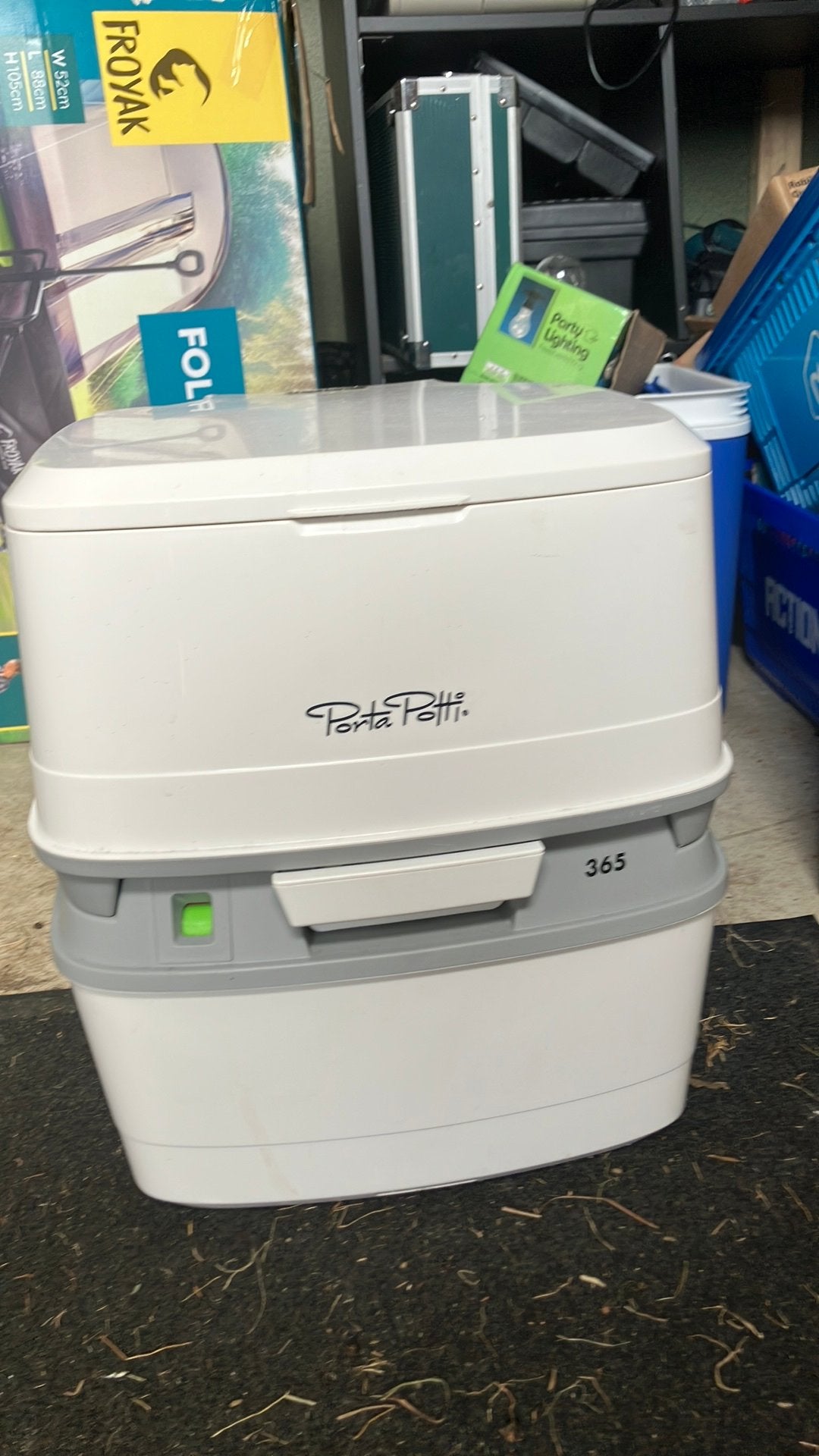 Porta potti 364 thetford met steekwagen, Caravans en Kamperen, Ophalen of Verzenden, Zo goed als nieuw