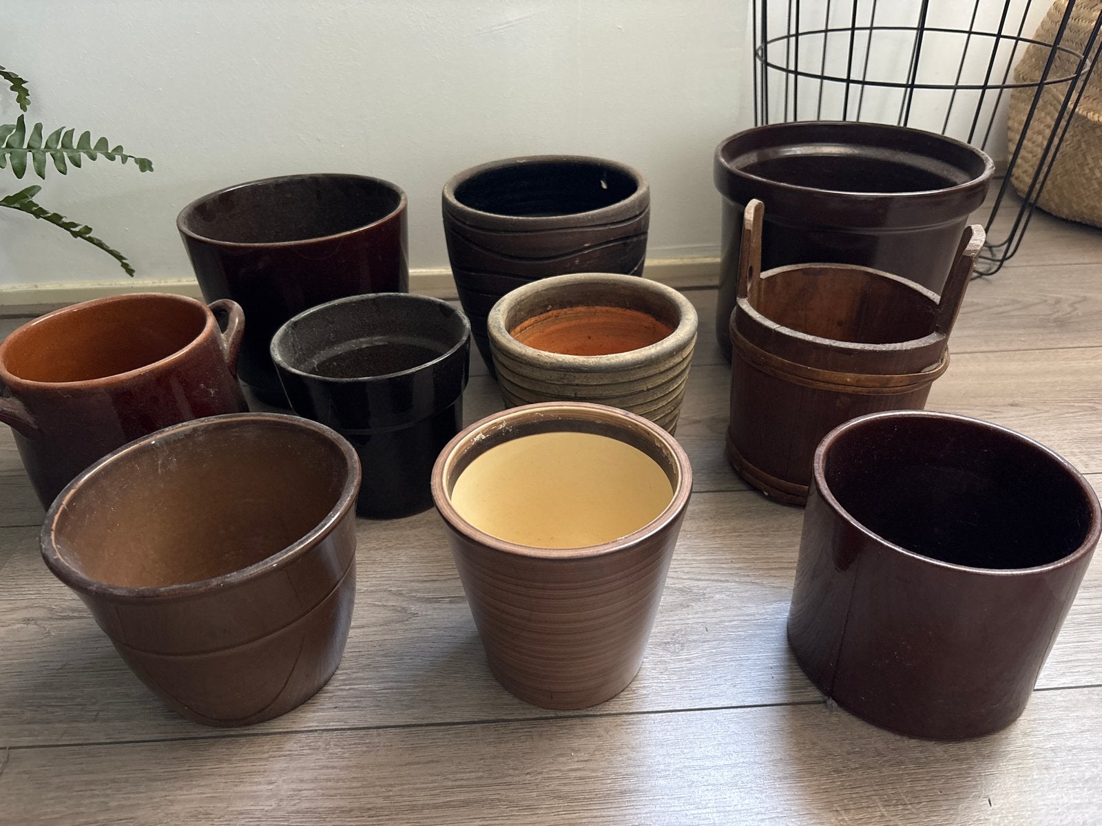 10 bruine diverse plantenpotten/bloempotten, Tuin en Terras, Ophalen, Gebruikt, Rond