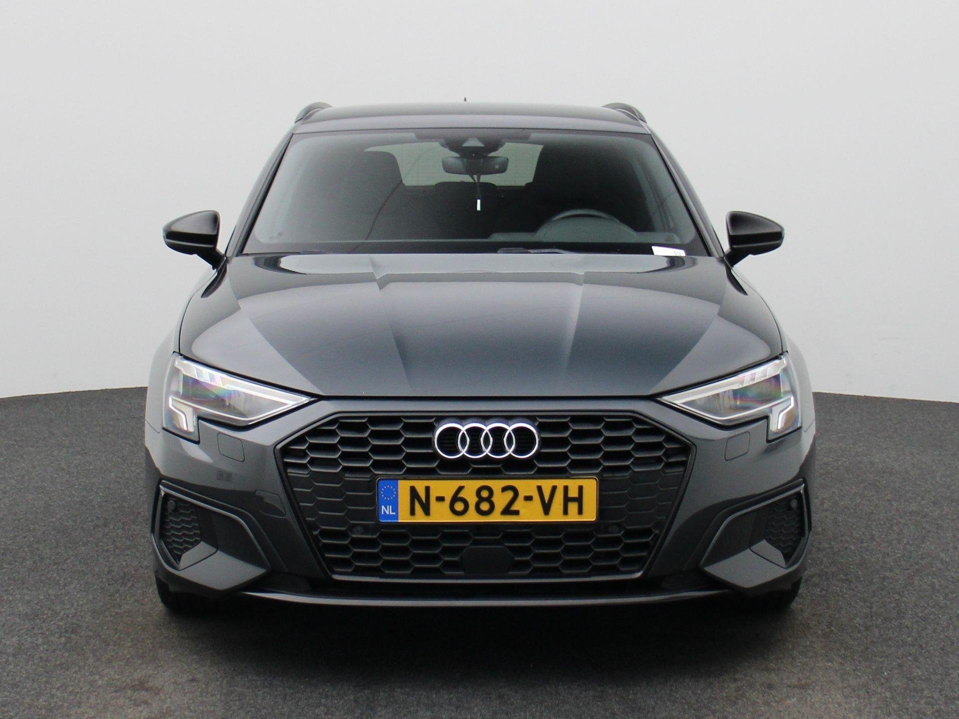Audi A3 40 TFSI e Business edition | AUTOMAAT | CAMERA | VIR, Auto's, 12 maanden, Stof, Gebruikt, 4 cilinders