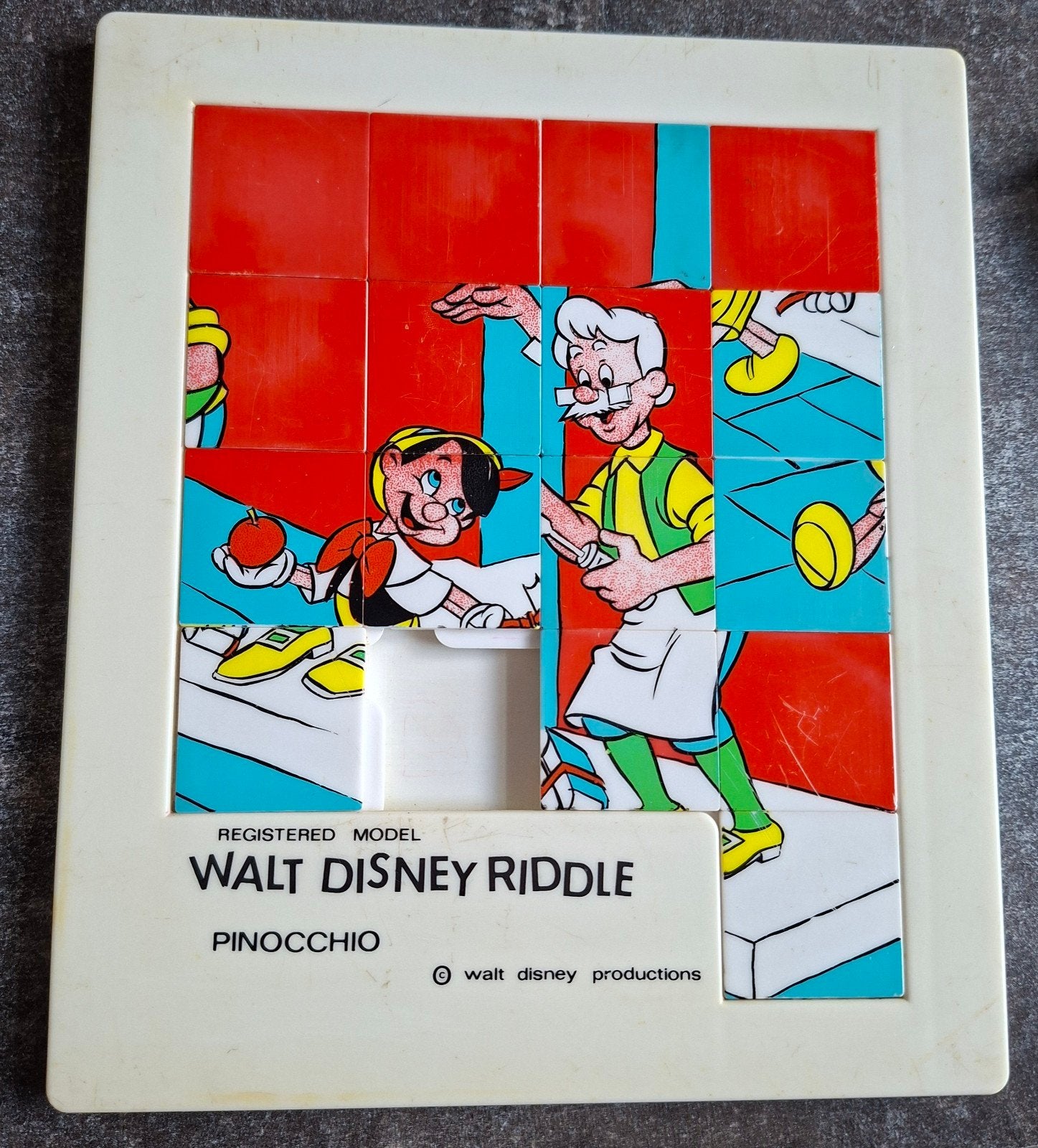 Walt Disney Riddle schuif puzzel (17 x 20 cm), Ophalen of Verzenden, Gebruikt