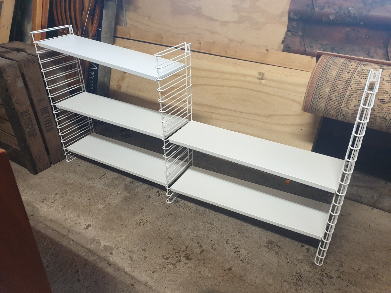metalen planken kast hangsysteem tomado stijl, Ophalen of Verzenden