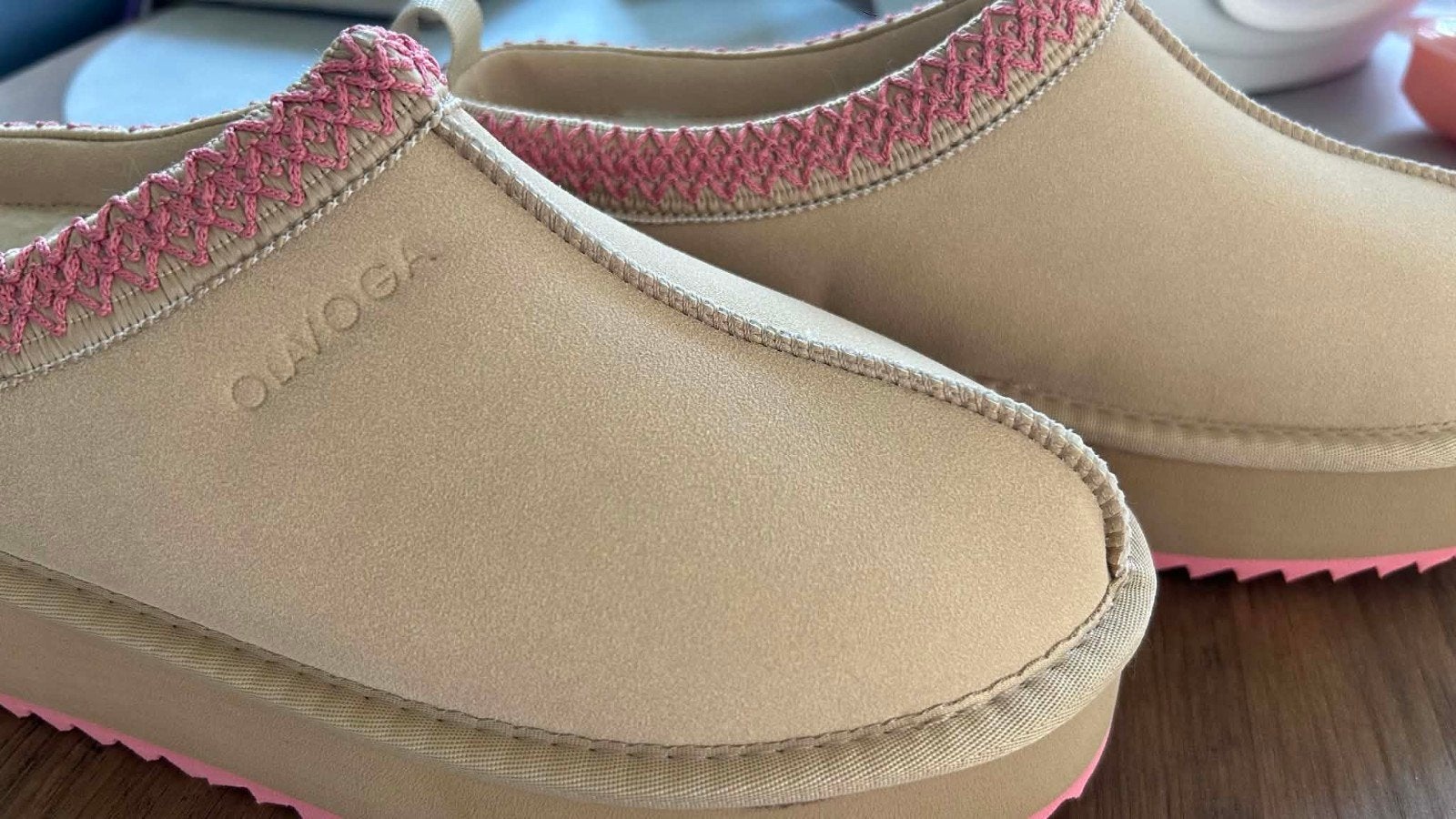 Olavoga Pantoffels - Nieuw met label, Ophalen of Verzenden, Nieuw, Beige
