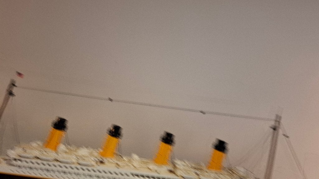 Foto 4 van Lego icons Titanic 10294