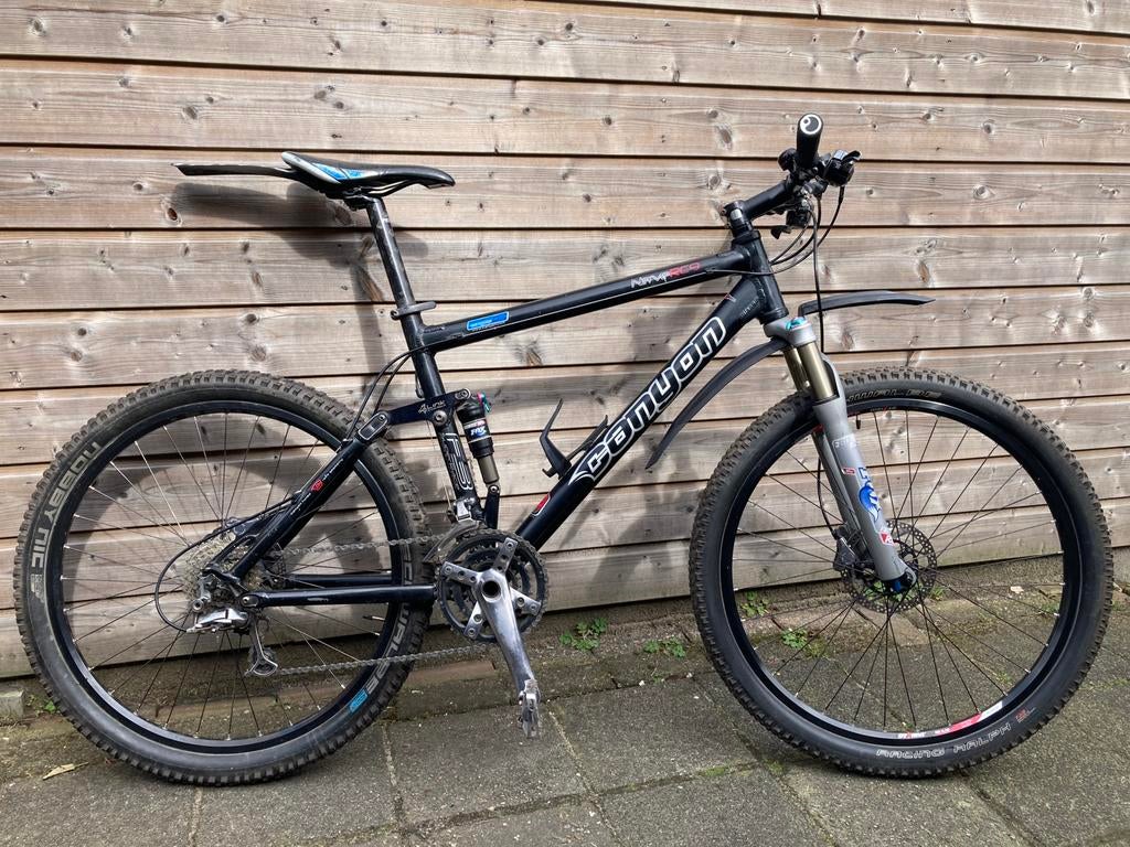 Canyon Nerve RC9 - 18,5 inch - full suspension, Fietsen en Brommers, Fietsen | Mountainbikes en ATB, Gebruikt, Fully, 45 tot 49 cm