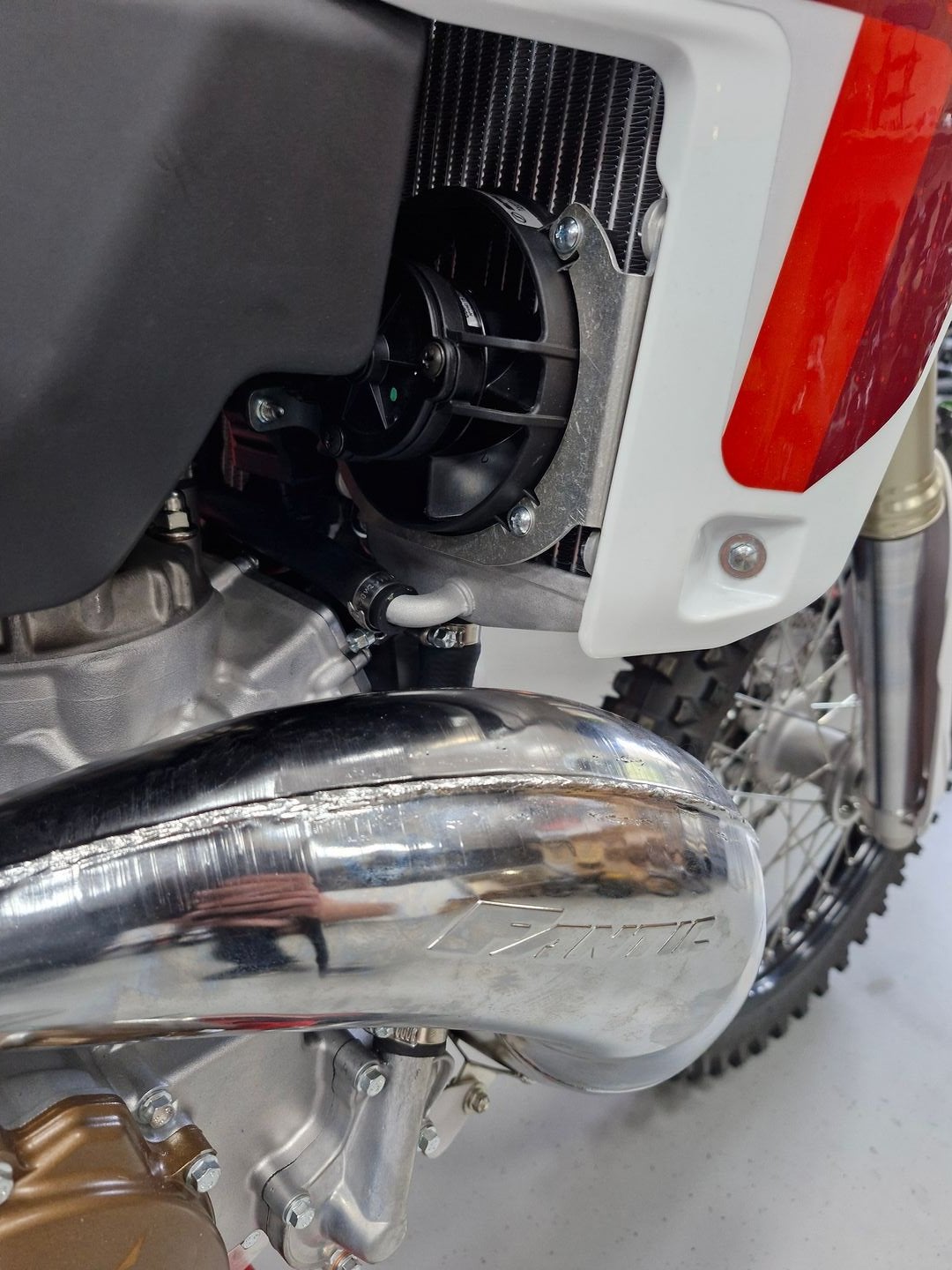 Foto 5 van FANTIC XE 300 2026 (Yamaha YZ WR ENDURO 250)
