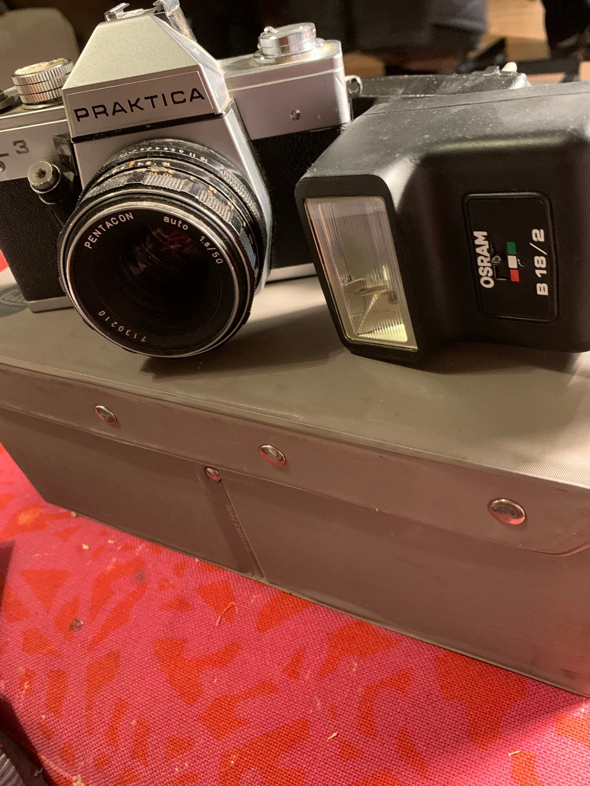 Praktica TL 3 Spiegelreflexcamera met Pentacon lens en flits, Ophalen of Verzenden, Gebruikt, Spiegelreflex, Overige Merken