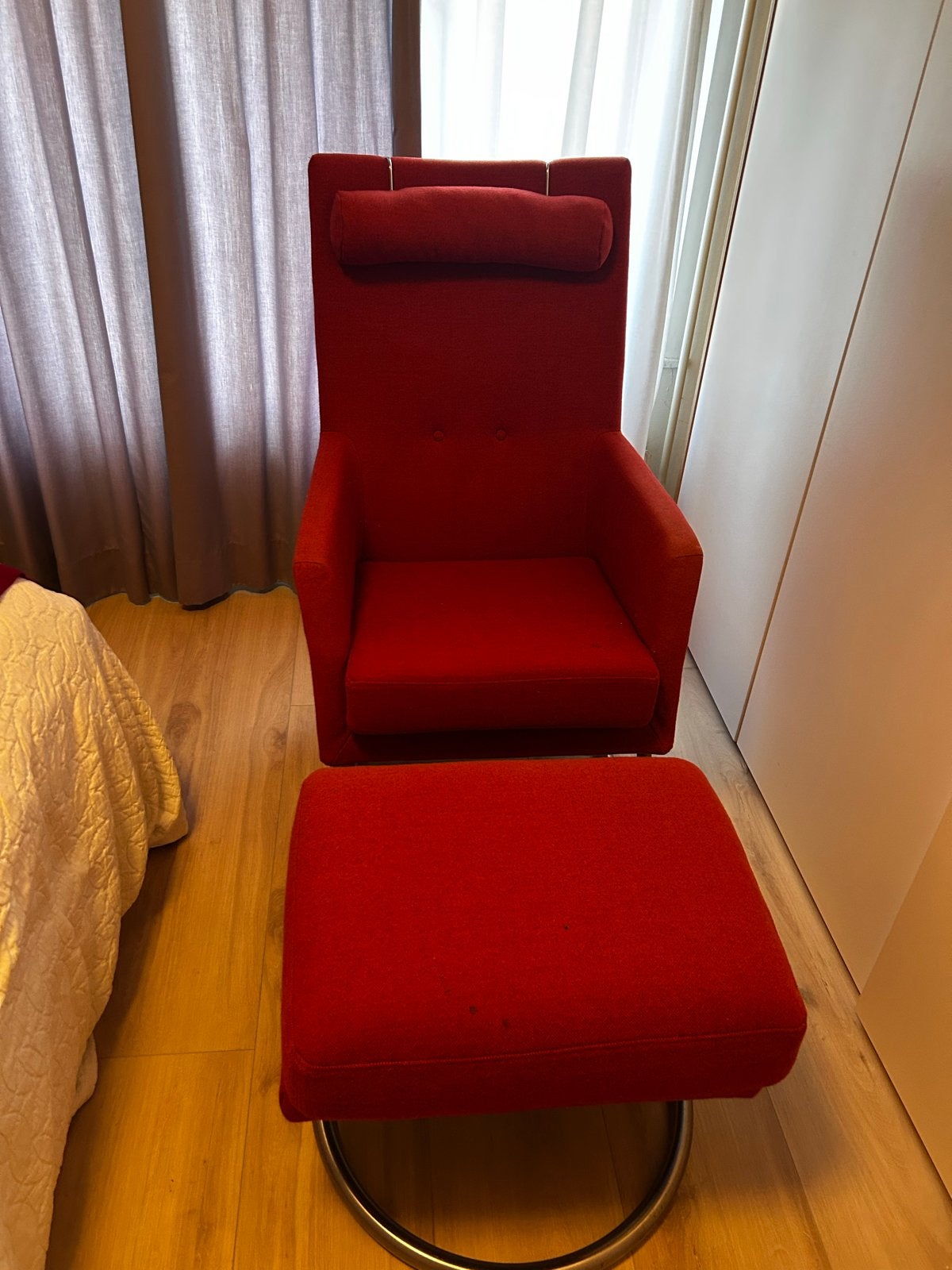 Montis Madonna fauteuil  rood met hocker, Huis en Inrichting, Ophalen, Gebruikt, 75 tot 100 cm, Stof