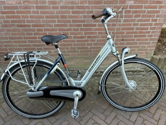 Gazelle Orange Limited Edition, Fietsen en Brommers, Fietsen | Dames | Damesfietsen, 47 tot 50 cm, Versnellingen, Zo goed als nieuw