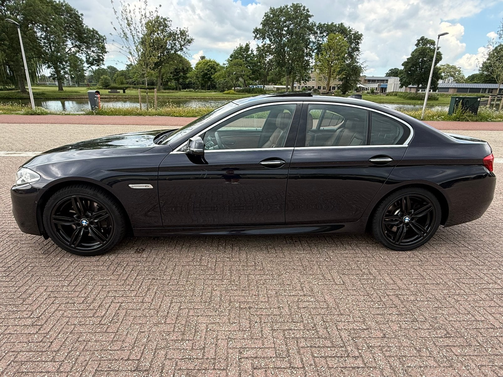 BMW 535i ActiveHybrid F10\Motor 150k km gelopen BomvolOpties, Automaat, Dealer onderhouden, Achterwielaandrijving, 320 pk