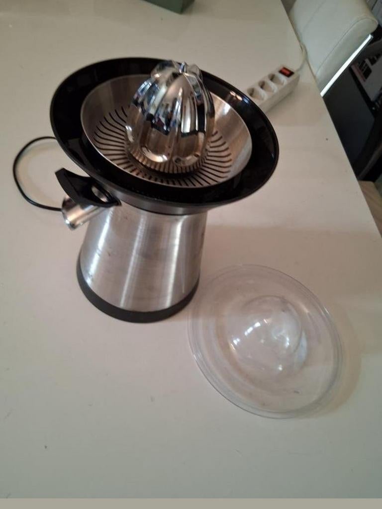 Te koop! Donn merk Elektrisch citruspers apparaat Elektrisch, Ophalen, Citruspers