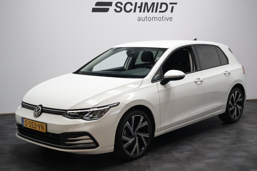Volkswagen Golf 1.5 eTSI Style Automaat | LED | Navigatie |, 12 maanden, Stof, 4 cilinders, Wit