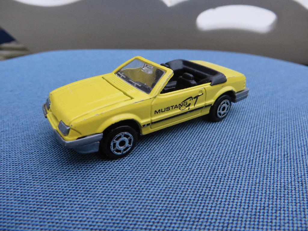 Majorette Ford Mustang Cabriolet geel, Ophalen of Verzenden, Gebruikt, Auto