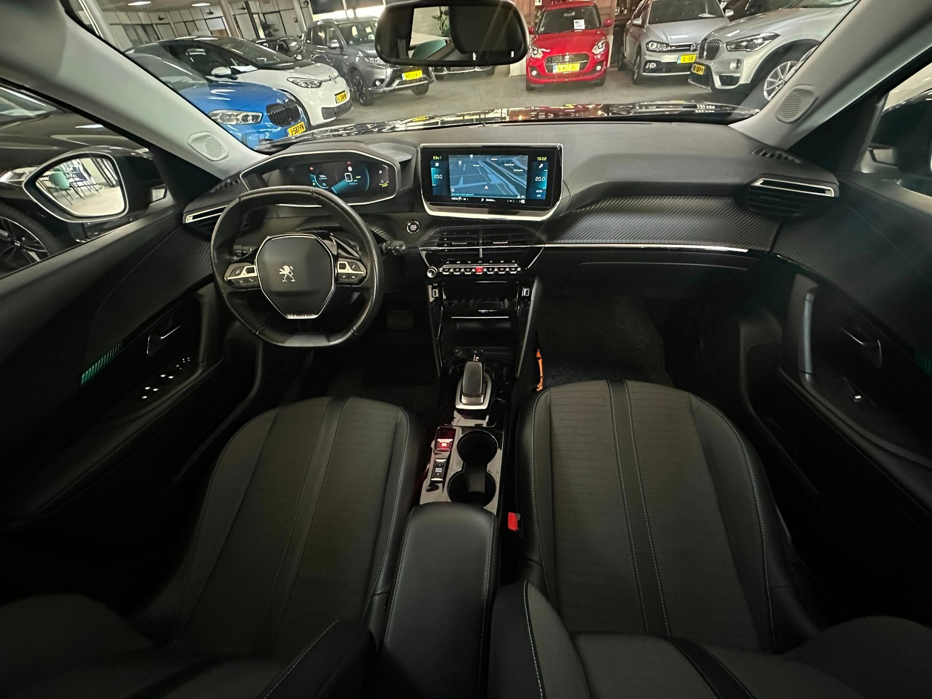 Peugeot E-2008 EV Blue Lease Allure 50 kWh/1STE EG/SOH89.4%/, Auto's, 136 pk, Gebruikt, Leder en Stof, Zwart