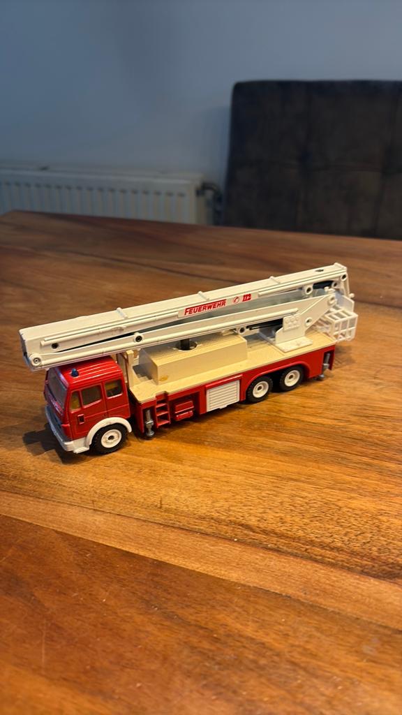 Siku wumag gelenkbuhne brandweer, Ophalen of Verzenden, Zo goed als nieuw, Bus of Vrachtwagen