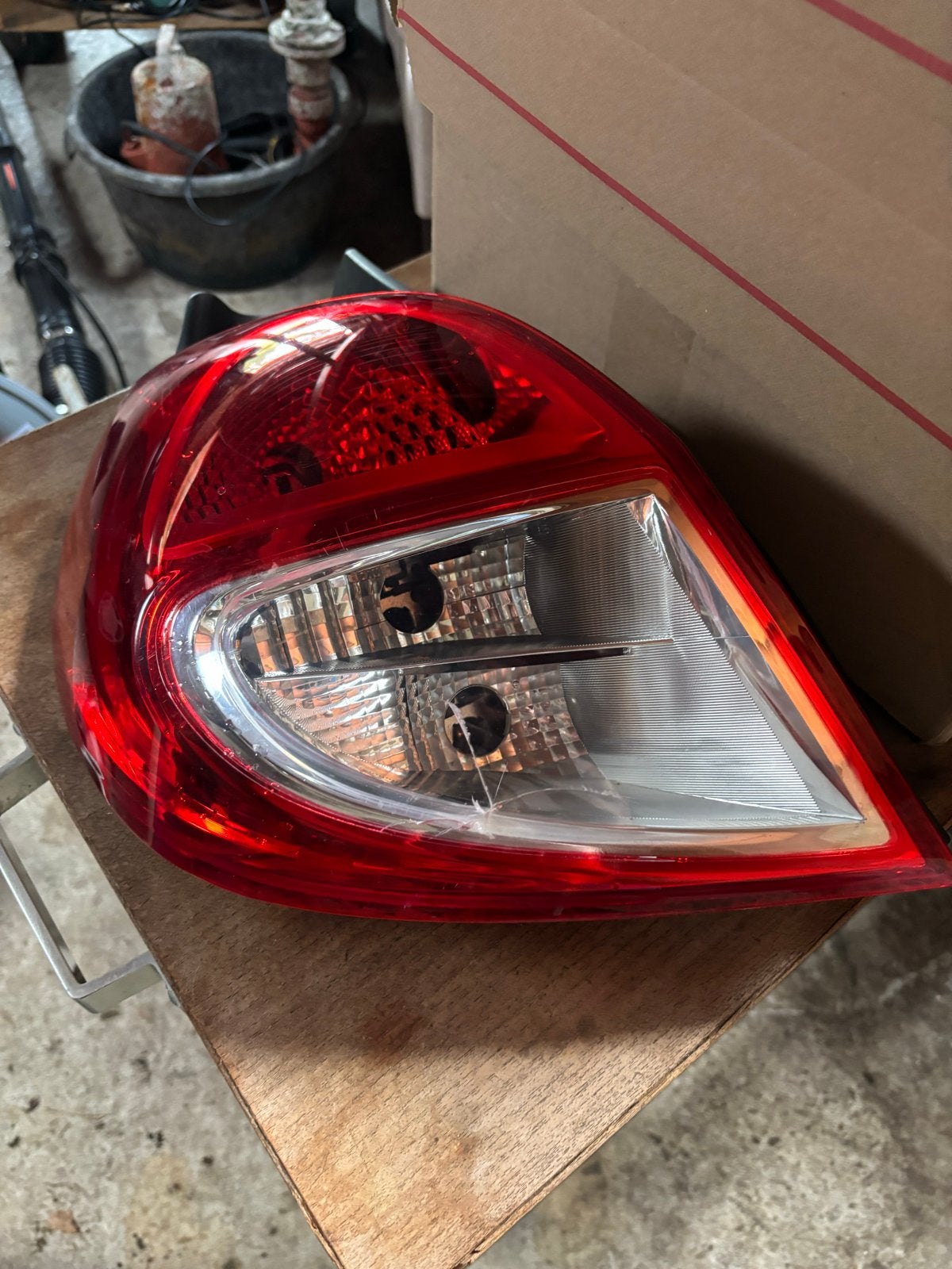 Achterlicht Renault Clio 2012 compleet met barstje, Ophalen, Gebruikt, Renault