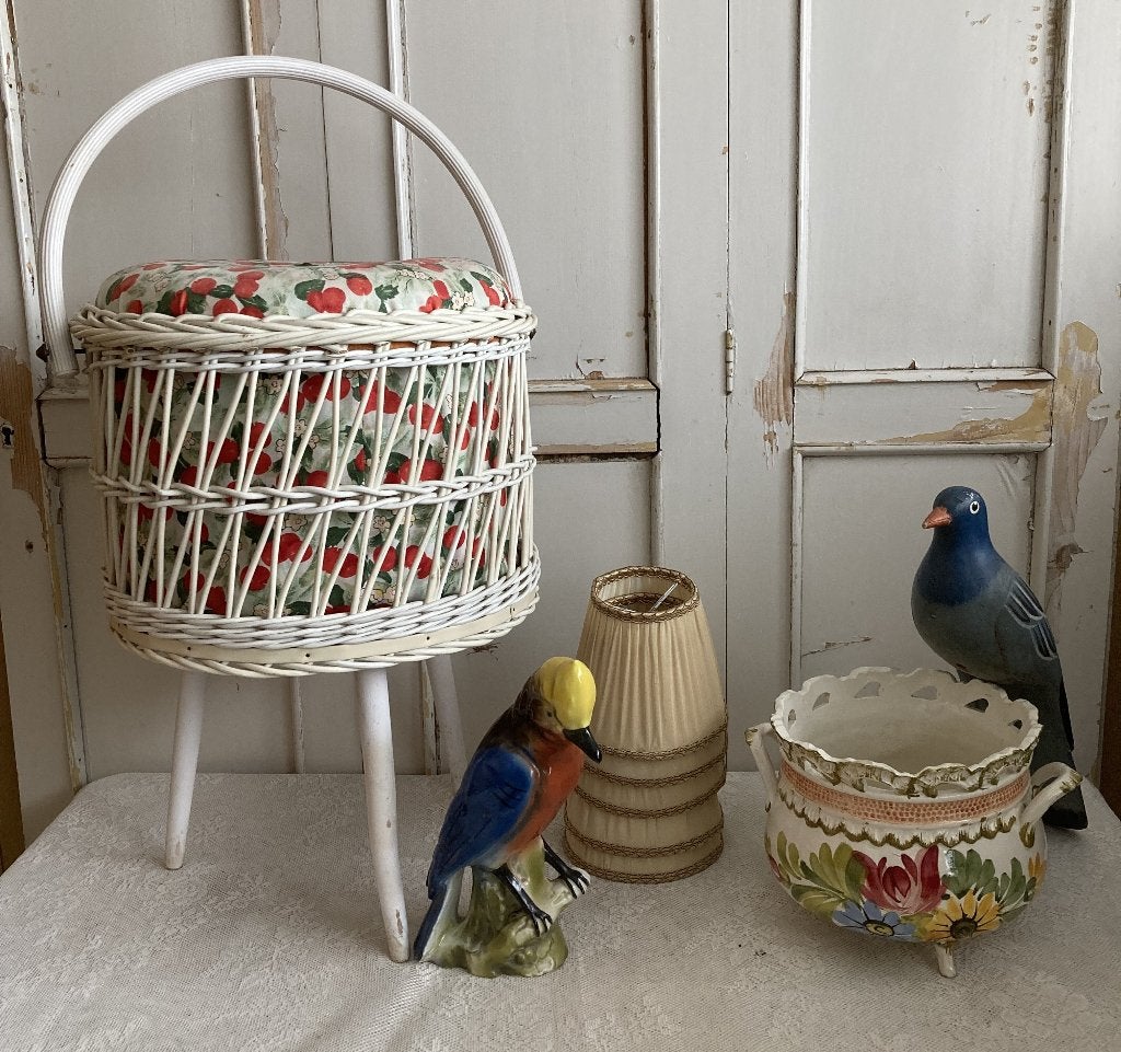 Vintage naaimandje + brocante lampenkapjes - bloempot - duif, Ophalen of Verzenden