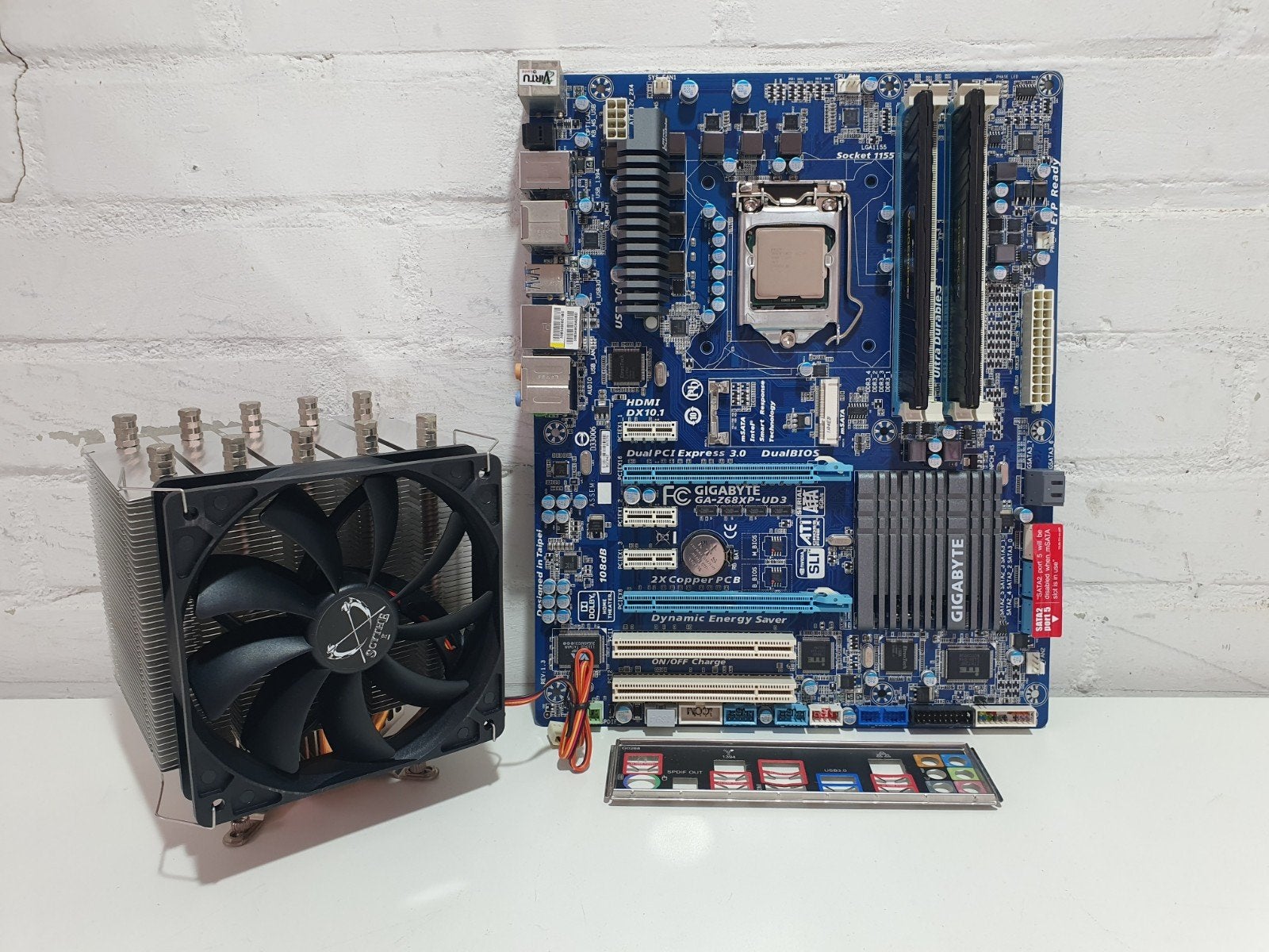 Gigabyte Z68XP-UD3 + i5-2500K + 8GB DDR3 Socket 1155 Combo, Computers en Software, Moederborden, Zo goed als nieuw, Intel, DDR3