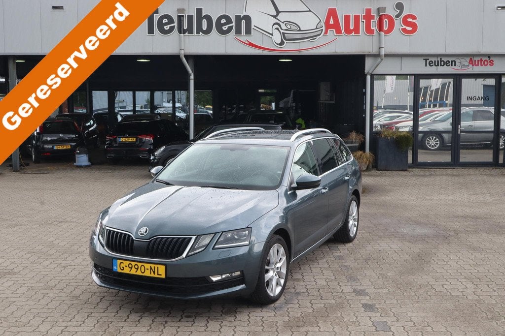 Skoda Octavia Combi 1.6 TDI Greentech Ambition Business | BT, Auto's, Skoda, Gebruikt, 4 cilinders, Origineel Nederlands, 140 €/maand