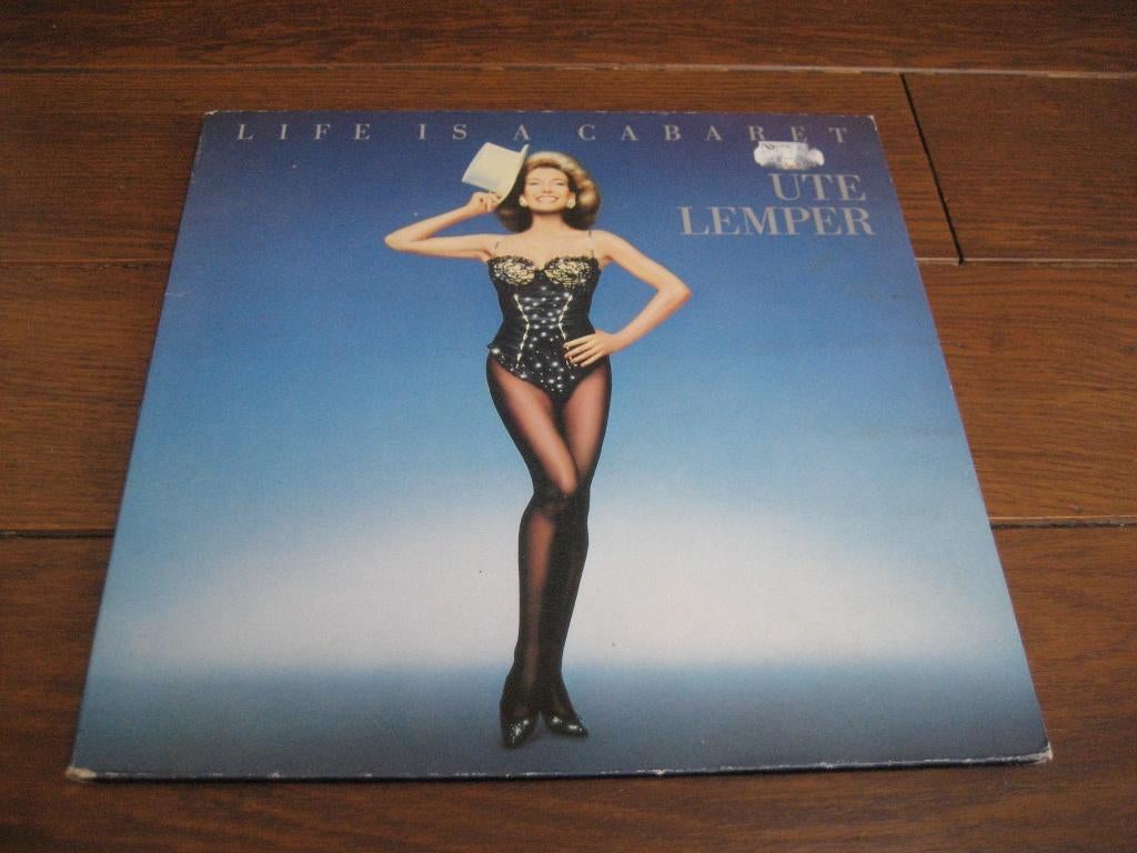 Ute lemper life is a cabaret lp, Ophalen of Verzenden, 1970 - 1979, Zo goed als nieuw, 12 inch