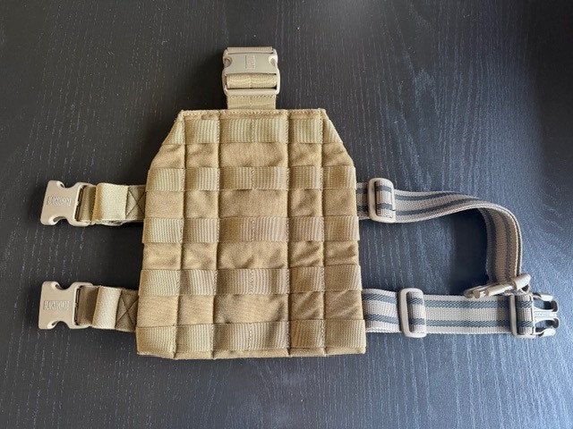 ZGAN ! Drop Leg beenpaneel van BlackHawk dus kwaliteit !, Ophalen of Verzenden, Zo goed als nieuw