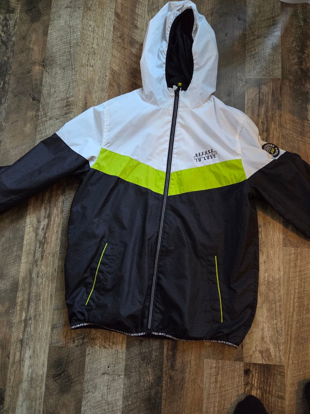 Heren windjack met capuchon - Maat S, Ophalen, Onbekend, Wit, Zo goed als nieuw