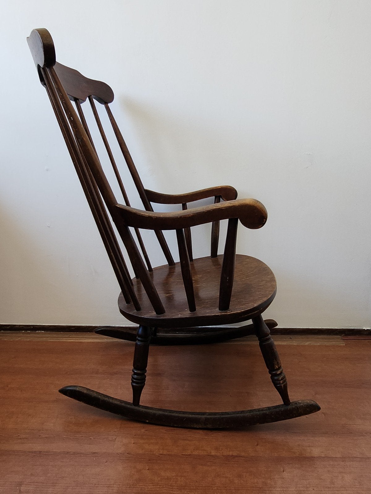 Vintage houten schommelstoel, Antiek en Kunst, Antiek | Meubels | Stoelen en Banken, Ophalen