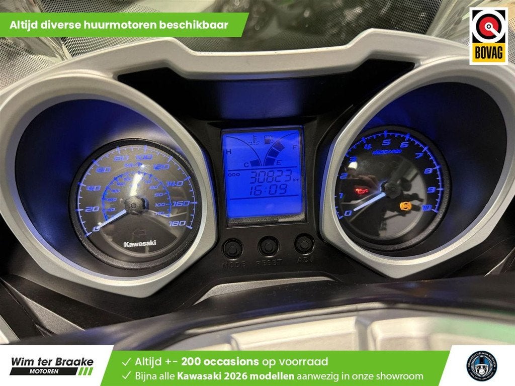 Kawasaki J 300 ABS - 2014 - foto 2