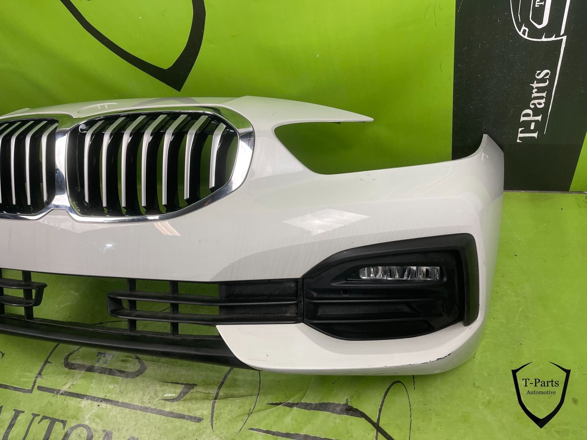 bmw 1 serie f40 voorbumper bumper 18+, Auto-onderdelen, Info@fabrikant.eu, Fabrikantstraat 1
1000 AA  Amsterdam, NL, Ophalen of Verzenden