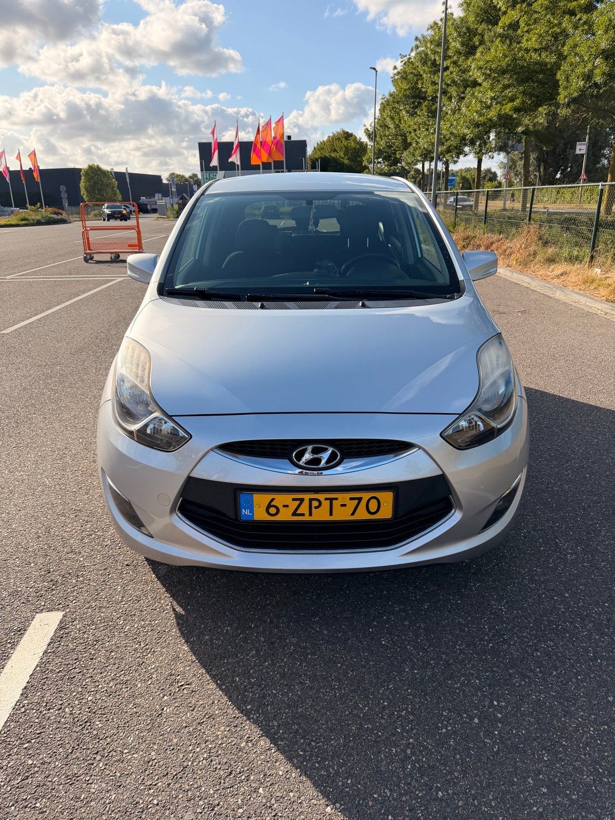 Hyundai iX20 1.4 Cvvt 2015 Grijs, Auto's, Voorwielaandrijving, Zwart, 4 cilinders, 1396 cc