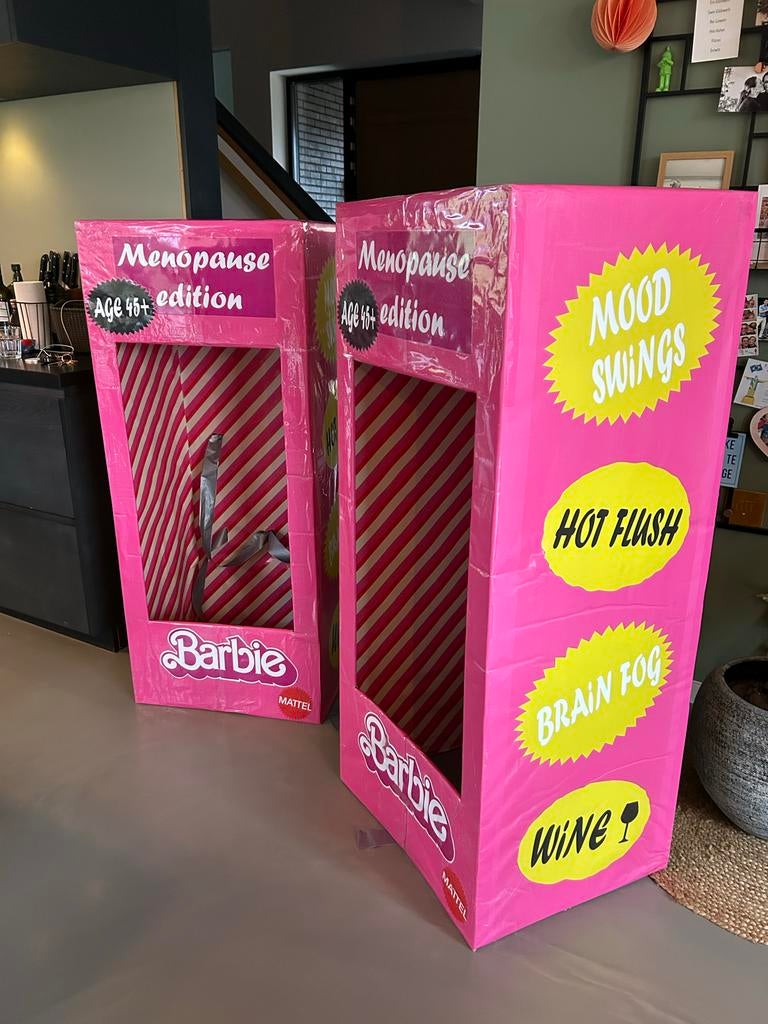 Carnavalsoutfit Barbie Menopauze Editie (2 stuks), Ophalen, Zo goed als nieuw, 170 of groter, Jongen of Meisje