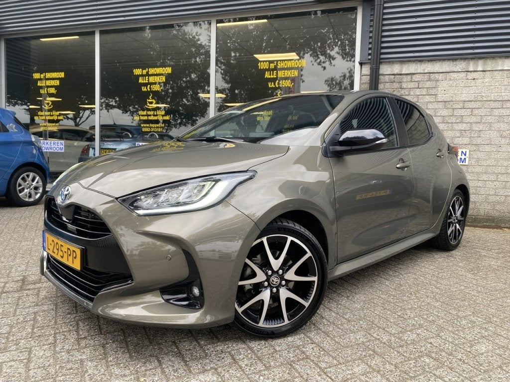 Toyota Yaris 1.5 Hybrid Executive JBL/CAMERA/LED/NAV/ADAPTIV, Automaat, 450 kg, Gebruikt, Euro 6