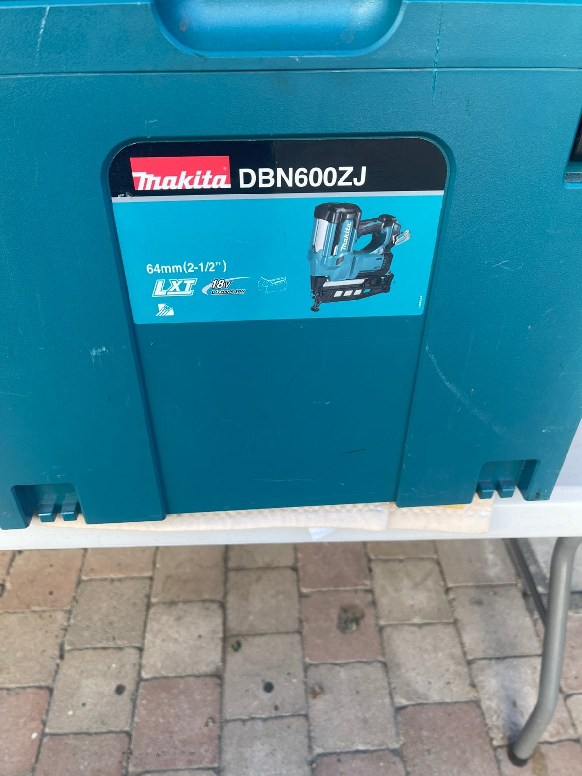 Makita tacker DNB600 met box, Ophalen, Gebruikt