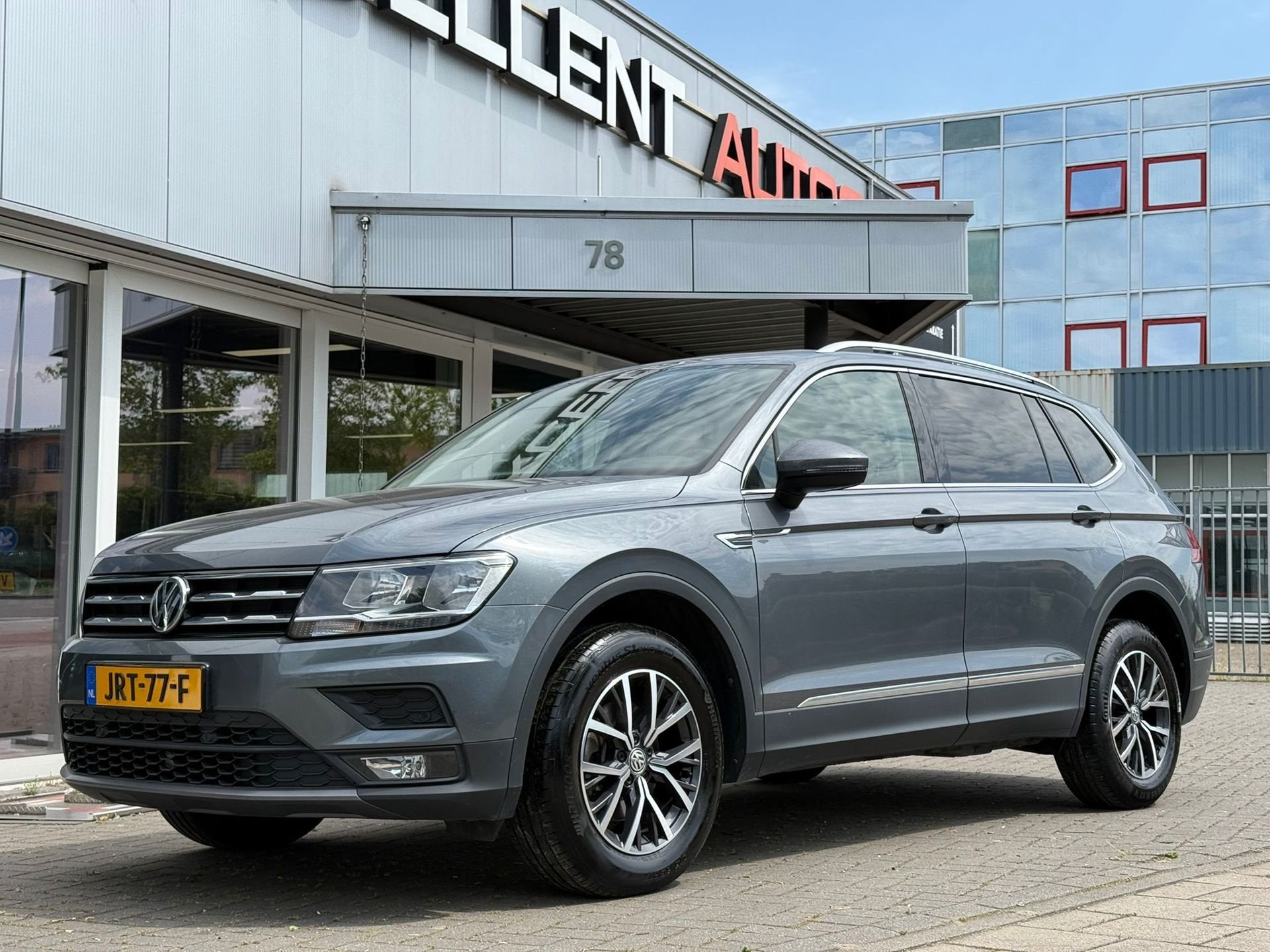 Volkswagen Tiguan Allspace 1.5 TSI DSG Comfortline 7p., Dealer onderhouden, Stof, Zwart, 4 cilinders