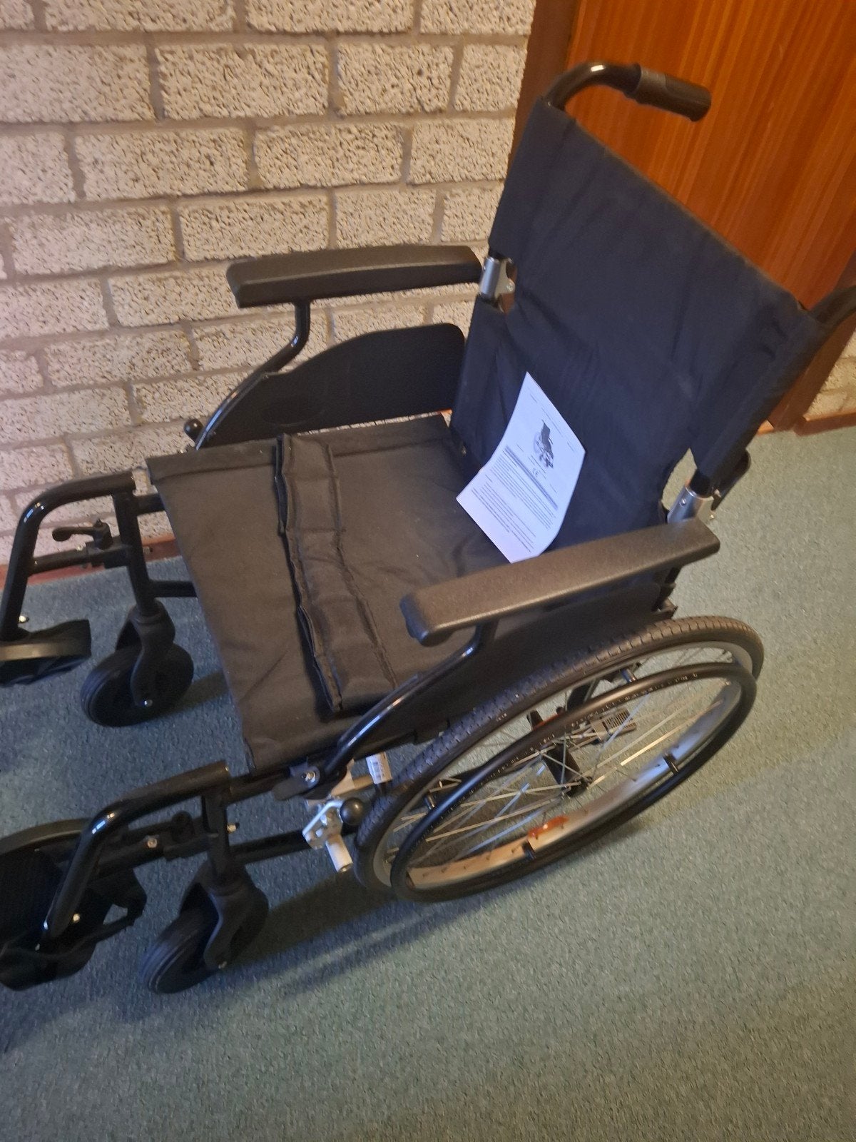 Opvouwbre rolstoel, Ophalen, Zo goed als nieuw, Duwrolstoel